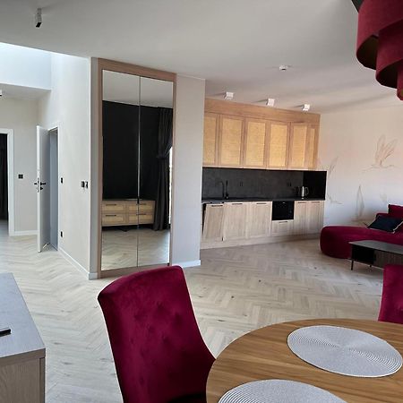 Apartamenty Verano Plus โควอบเซก ภายนอก รูปภาพ