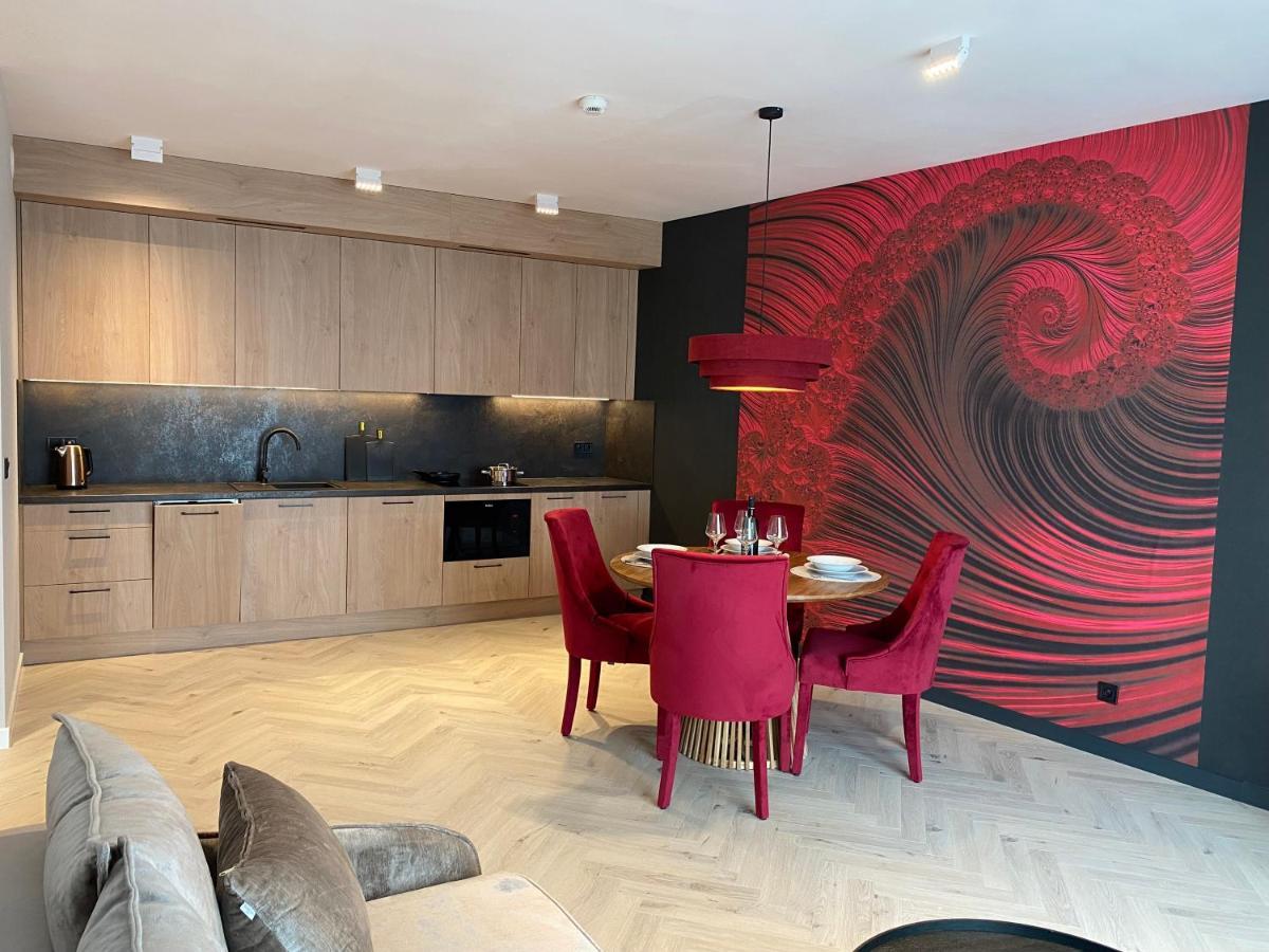 Apartamenty Verano Plus โควอบเซก ภายนอก รูปภาพ