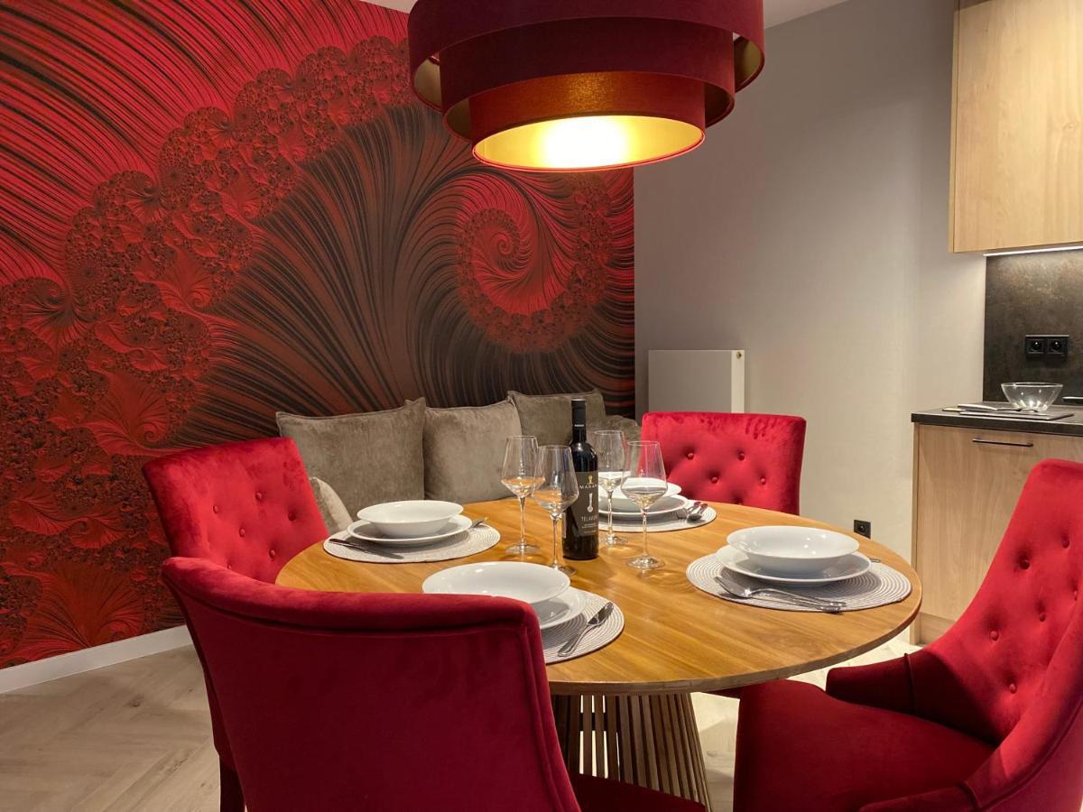 Apartamenty Verano Plus โควอบเซก ภายนอก รูปภาพ