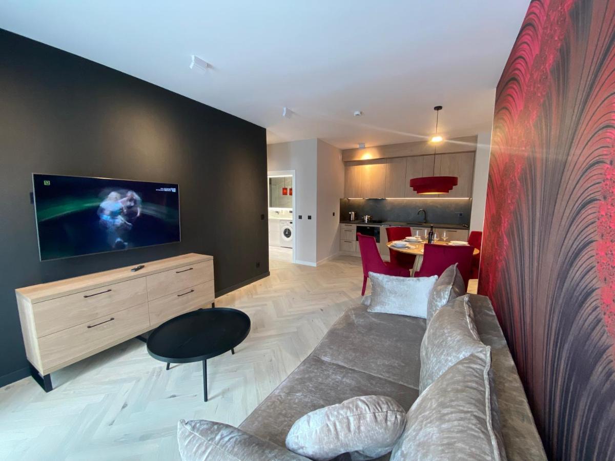 Apartamenty Verano Plus โควอบเซก ภายนอก รูปภาพ