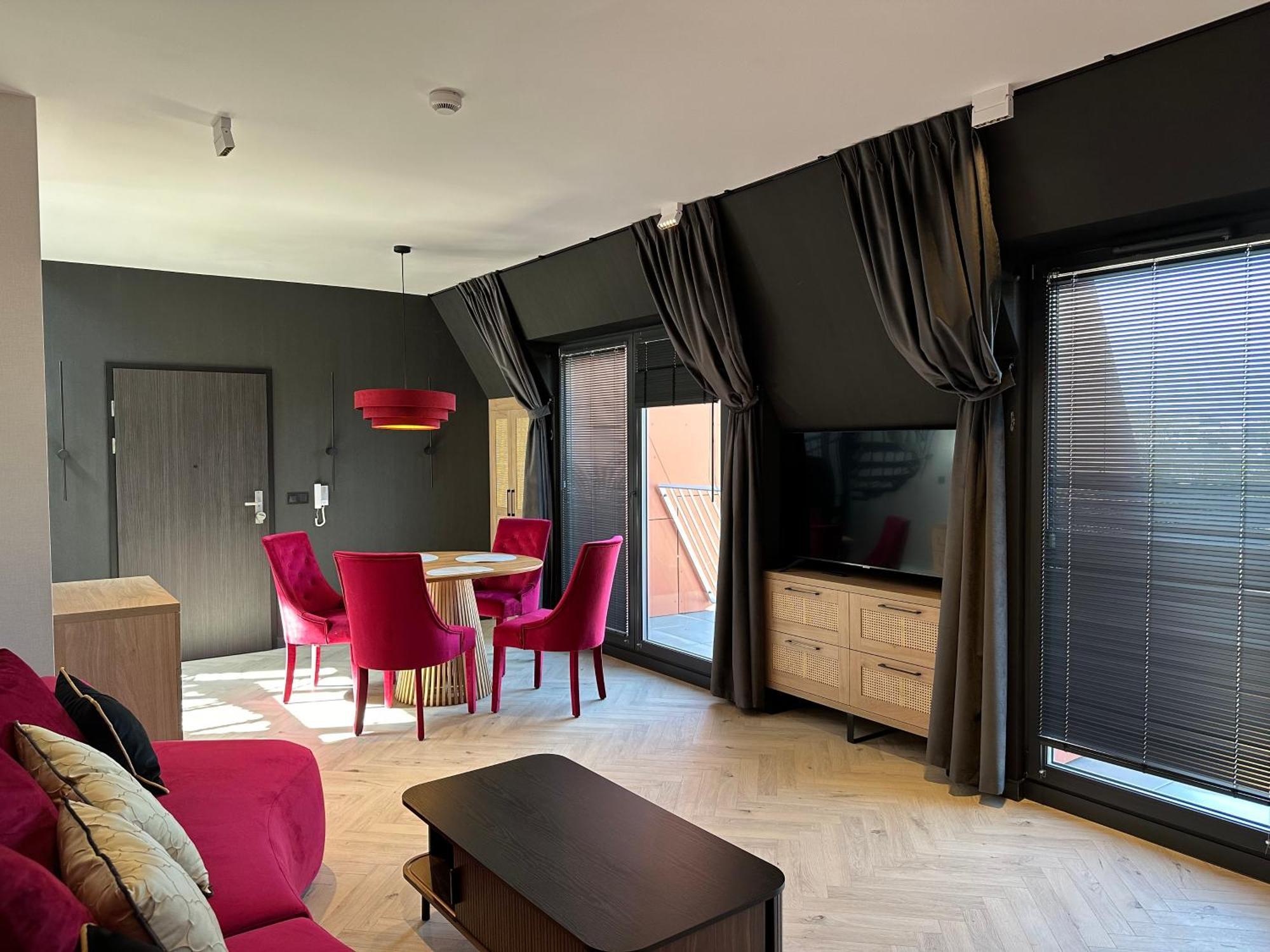 Apartamenty Verano Plus โควอบเซก ภายนอก รูปภาพ