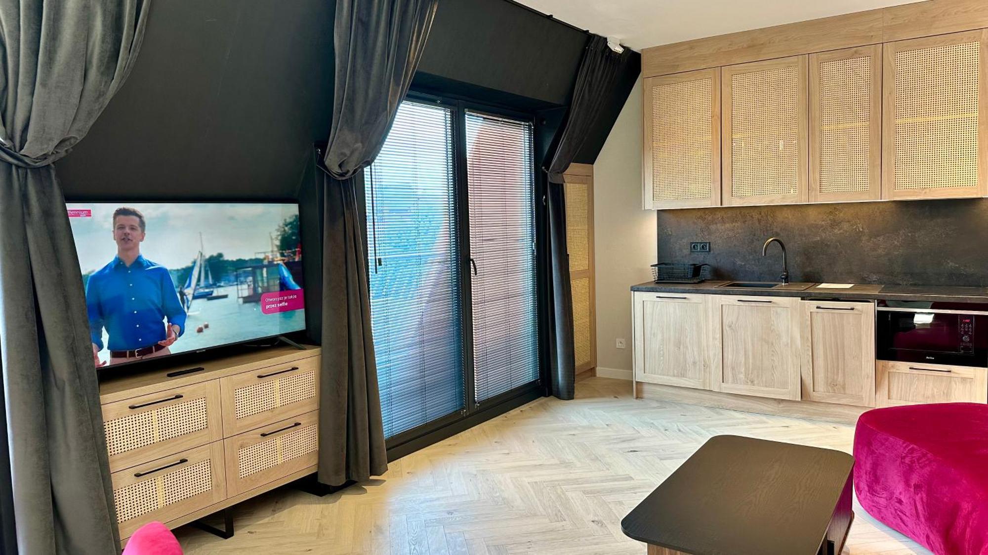 Apartamenty Verano Plus โควอบเซก ภายนอก รูปภาพ