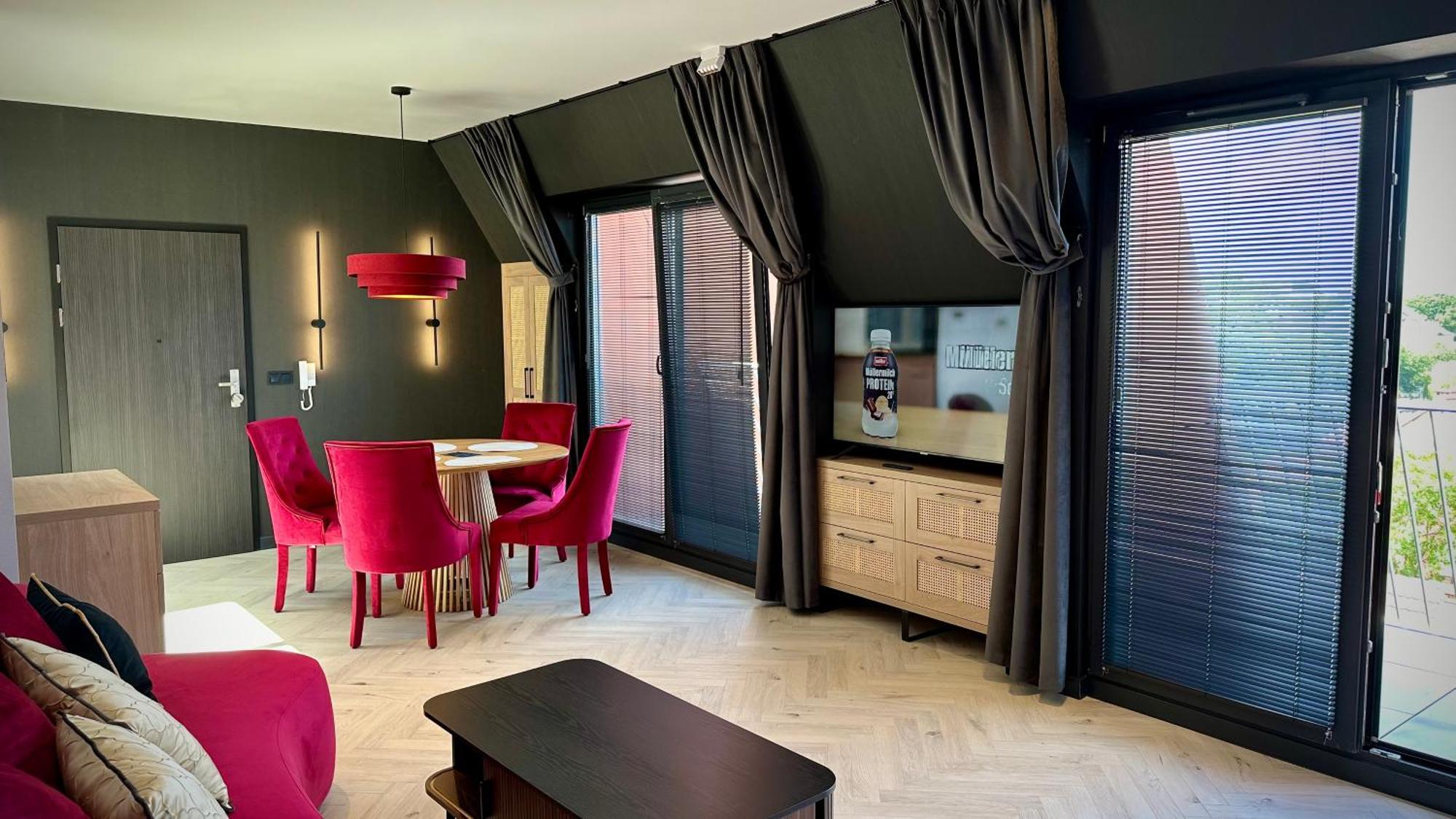 Apartamenty Verano Plus โควอบเซก ภายนอก รูปภาพ